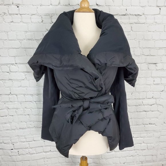 Lululemon Down To The Studio Jacket Black Puffer Wrap 6 - Picture 5 of 11